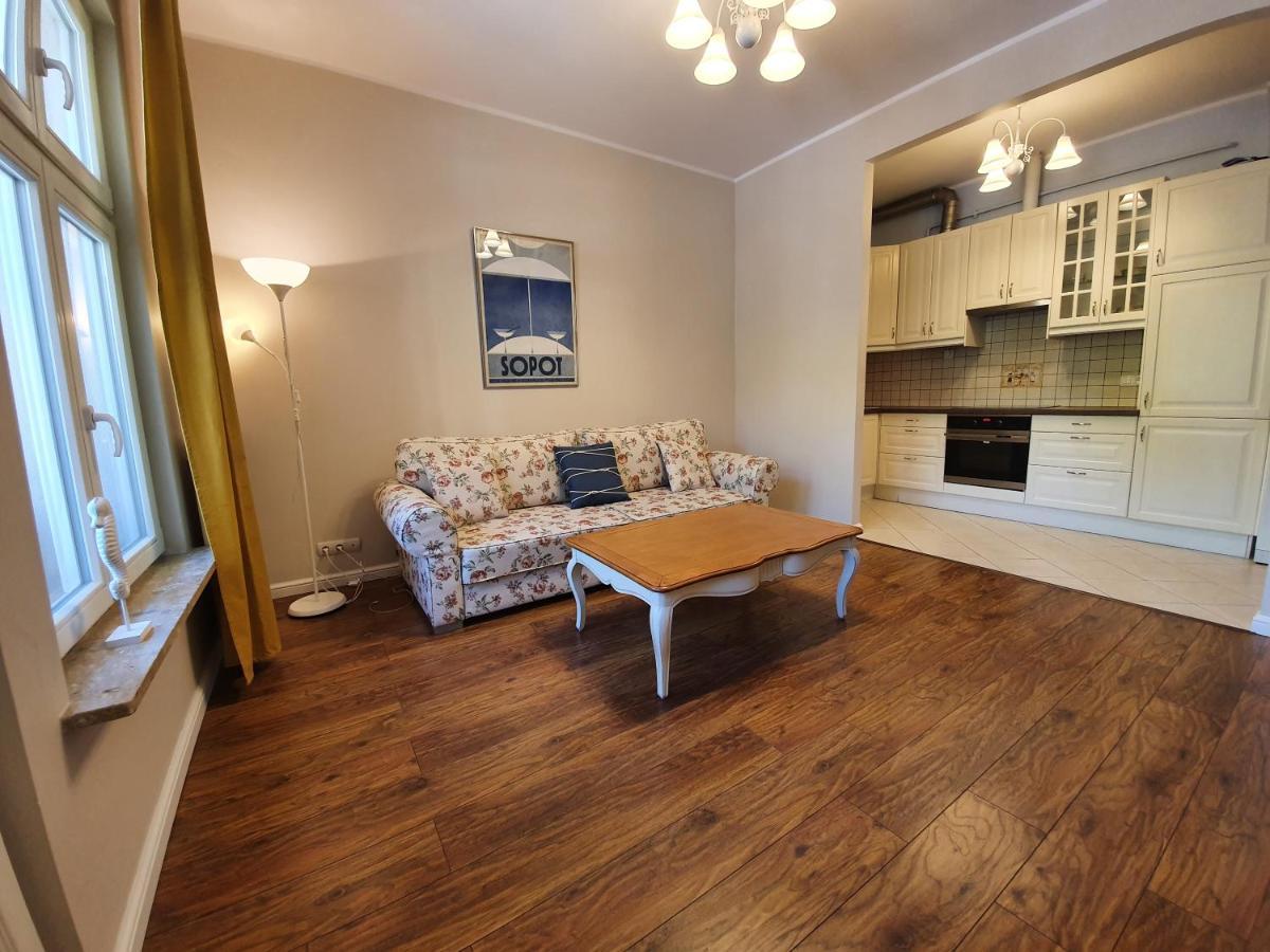 Apartament Z Balkonem I Parkingiem - Bohaterow Monte Cassino 42 Apartment *